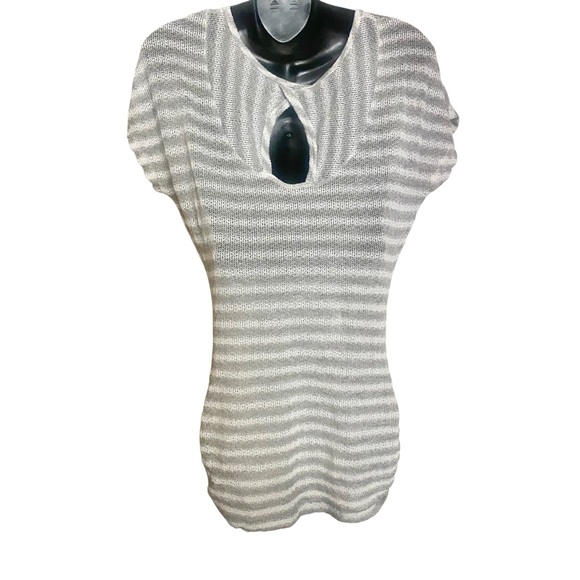 Maurices Gray & White Metallic Striped Short Sleeve Top - Picture 2 of 9